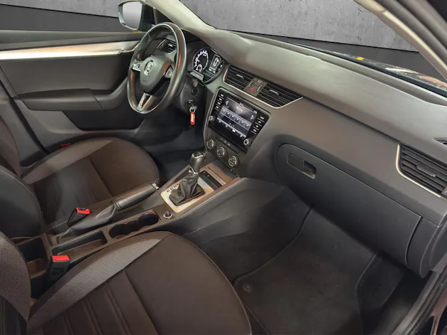 Škoda Octavia Combi 1.6 TDI Ambition DSG