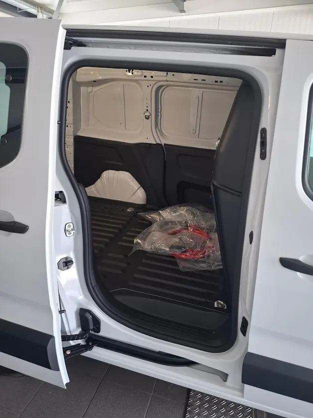 Citroën e-Berlingo Van Swiss Edition