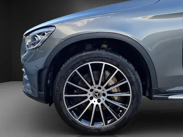 MERCEDES-BENZ GLC 300 de AMG Line 4M A