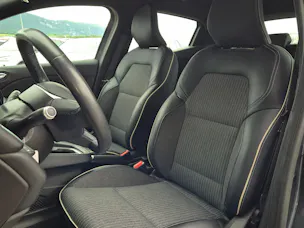 Renault Clio 1.6 E-Tech Intens