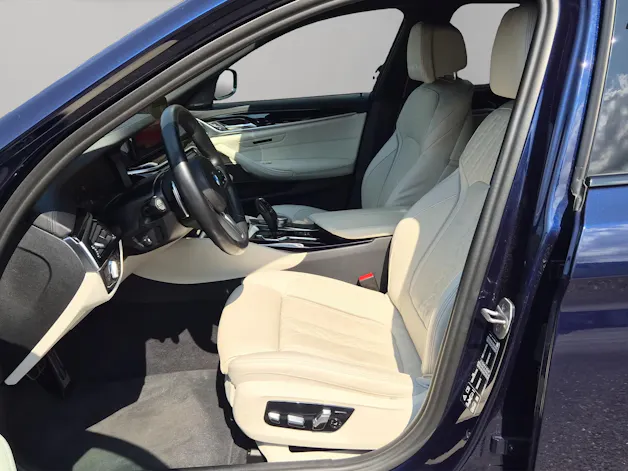BMW M550i xDrive Steptronic