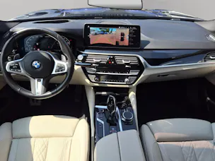 BMW M550i xDrive Steptronic