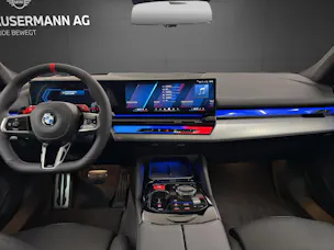 BMW M5 xDrive Touring