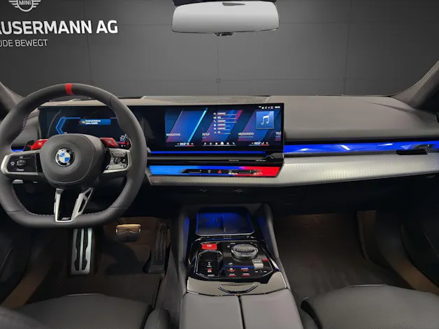 BMW M5 xDrive Touring