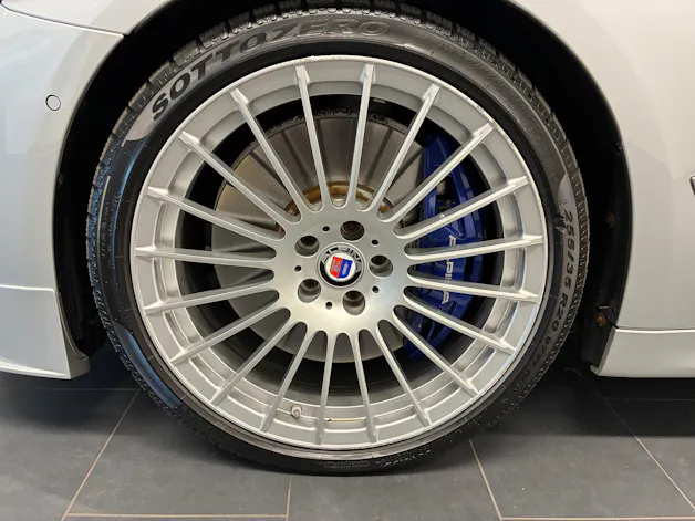 BMW Alpina BMW-ALPINA B5 Touring 4.4 Biturbo 4x4