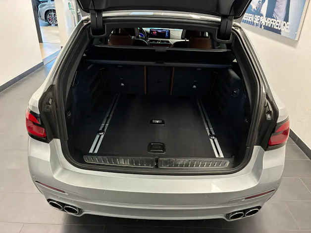 BMW Alpina BMW-ALPINA B5 Touring 4.4 Biturbo 4x4