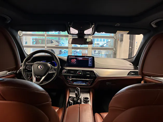 BMW Alpina BMW-ALPINA B5 Touring 4.4 Biturbo 4x4