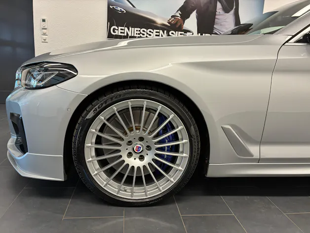 BMW Alpina BMW-ALPINA B5 Touring 4.4 Biturbo 4x4