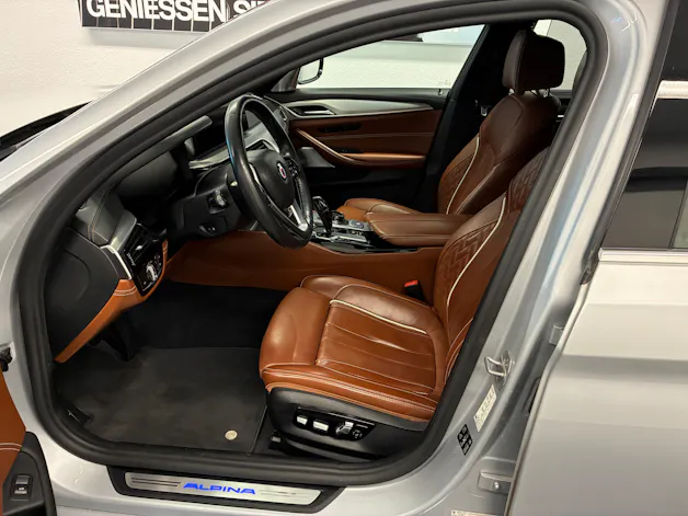 BMW Alpina BMW-ALPINA B5 Touring 4.4 Biturbo 4x4