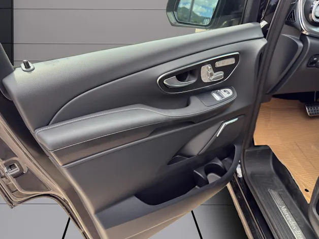 MERCEDES-BENZ V 300 d Exclusive lang Swiss Edition 4Matic