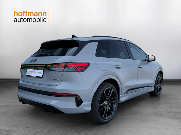 Audi Q4 e-tron SUV quattro performance Swiss Ski