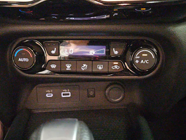 Nissan Juke 1.6 FHEV Tekna