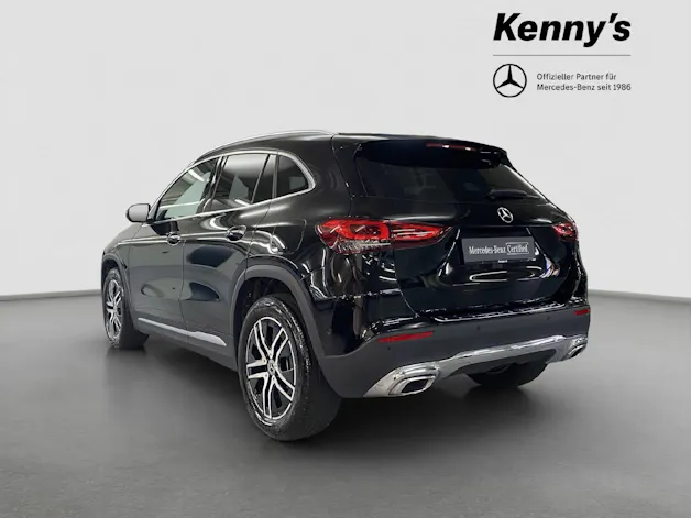 Mercedes-Benz GLA 200 Progressive 4MATIC