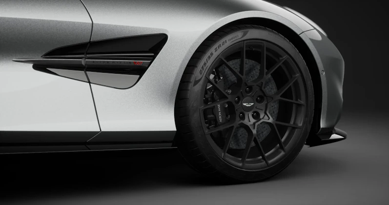 immagine del veicolo ASTON MARTIN V12 Vanquish