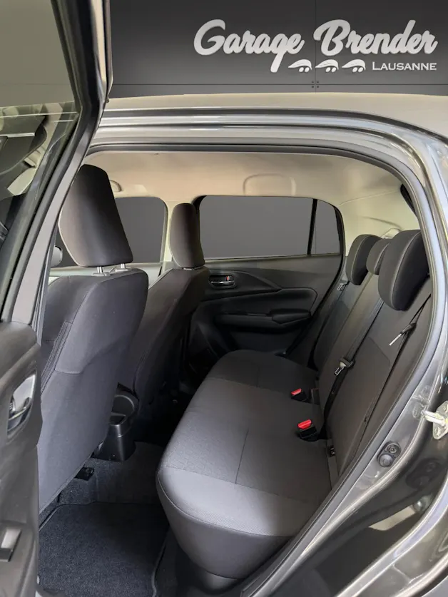 Suzuki Swift 1.2 Sakura Hybrid