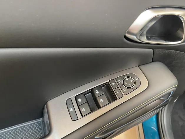 BYD Atto 2 DM-i Boost