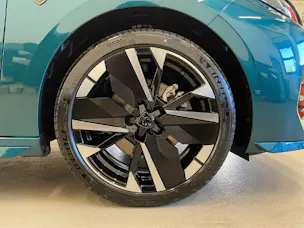 Peugeot 308 1.2 Hybrid GT