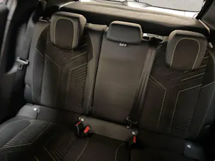Peugeot 2008 1.2 Hybrid 145 GT