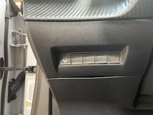 Peugeot 2008 1.2 Hybrid 145 GT