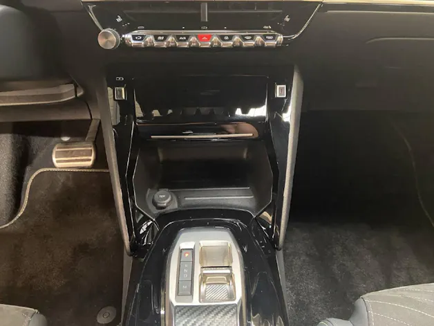 Peugeot 2008 1.2 Hybrid 145 GT