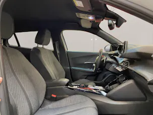 Peugeot 2008 1.2 Hybrid 145 Allure