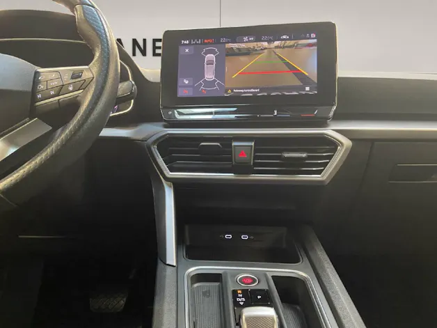 SEAT Leon ST 1.5 eTSI 150 FR DSG