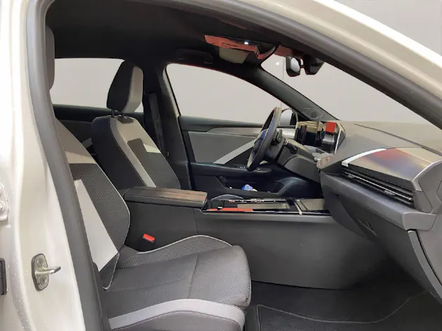 Opel Astra 1.2 T Hybrid Edition