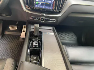VOLVO XC60 2.0 T6 TE R-Design eAWD