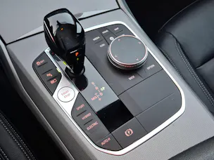 BMW 330e x DriveTouring Steptronic