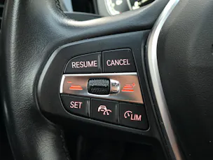 BMW 330e x DriveTouring Steptronic