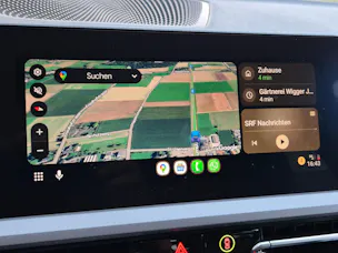 BMW 330e x DriveTouring Steptronic