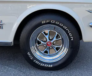 Ford V8 Fastback 302