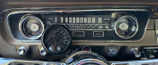 FORD V8 Fastback 302