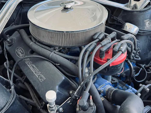 FORD V8 Fastback 302