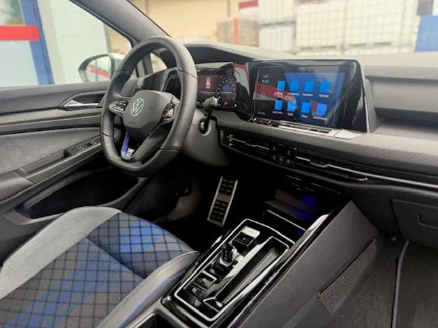 VW Golf 2.0 TSI R DSG 4Motion