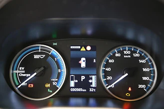 https://vehicle.imgix.net/4410408/0cd2b1f9-cfa5-4670-b14c-97255878a70d.jpg