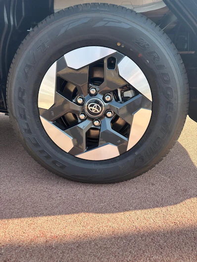 Fahrzeugbild TOYOTA HI-LUX