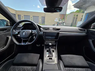 SKODA Superb Combi 2.0 TSI 280 SportLine 4x4 DSG