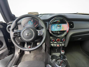 Fahrzeugbild MINI F56 2.0i John Cooper Works SAG
