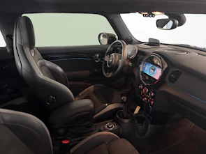 Fahrzeugbild MINI F56 2.0i John Cooper Works SAG