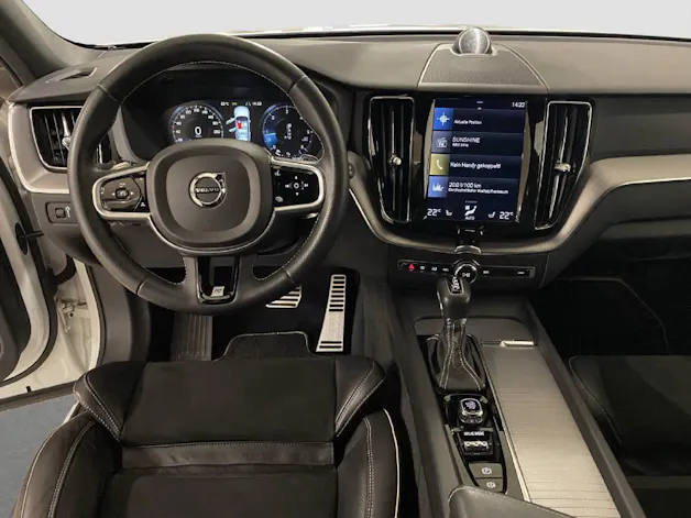 Volvo XC60 2.0 D4 R-Design AWD