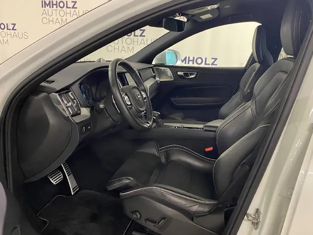 Volvo XC60 2.0 D4 R-Design AWD