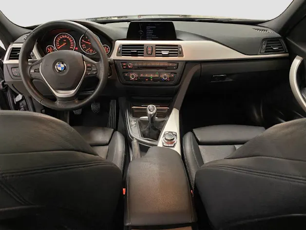 BMW 320d xDrive Touring