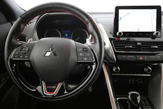 https://vehicle.imgix.net/4410459/2ae8b9bb-39a4-4f34-a74f-3017ff7cfa56.jpg