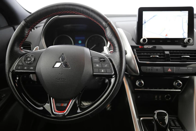 Fahrzeugbild MITSUBISHI ECLIPSE CROSS