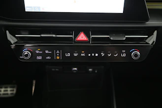 https://vehicle.imgix.net/4410465/8153efc4-f94a-479a-b8e9-0a3950851c77.jpg