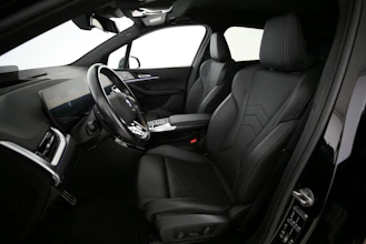 https://vehicle.imgix.net/4410473/9b3b3f70-1deb-447c-a609-43717f396720.jpg