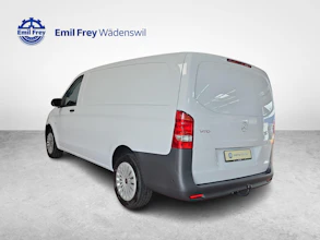 https://vehicle.imgix.net/4410485/d74932d6-cd62-4f50-89d7-76cd612aafff.jpg
