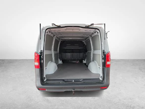 https://vehicle.imgix.net/4410485/e1c83704-215e-460f-b122-23968c9a5c51.jpg