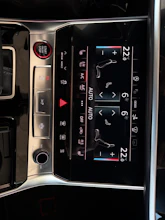 https://vehicle.imgix.net/4410486/809b6682-d5fe-4aec-99d1-743f5518ccab.jpg